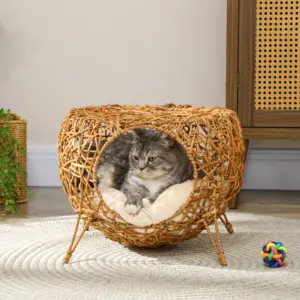 Lit rotin surélevé avec coussin doux et cachette chaton