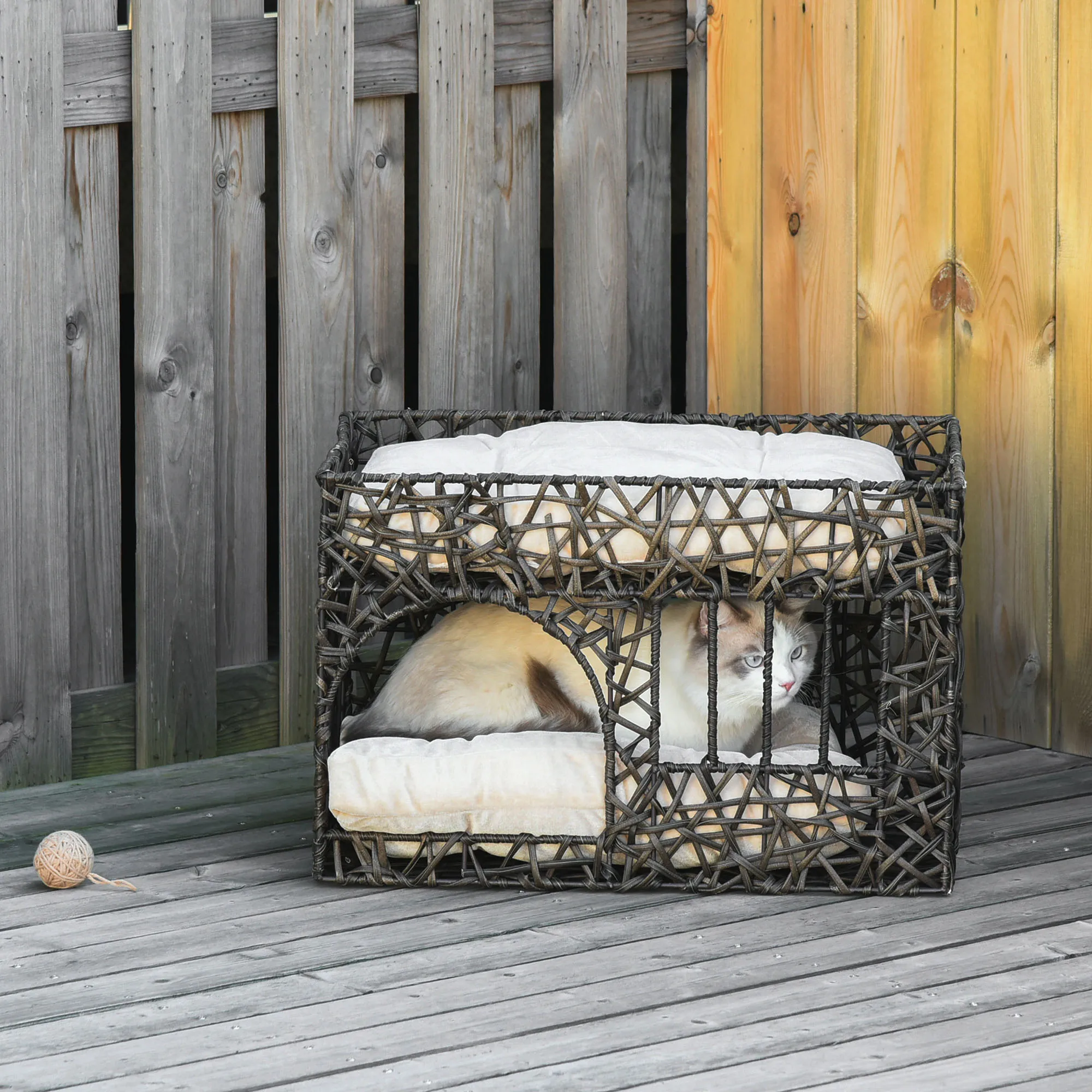 Panier en rotin deux niveaux avec coussins moelleux pour chat – Image 2